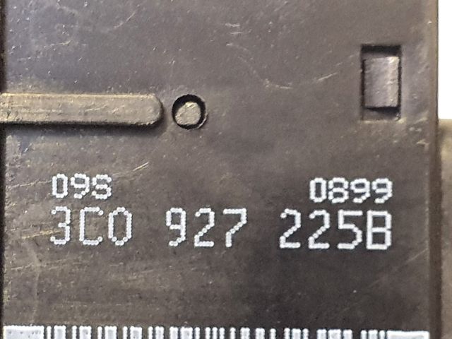 bontott VW PASSAT B6 Kézifék Kapcsoló