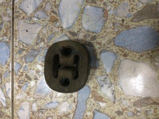 bontott VW PASSAT B6 Kipufogó Tartó