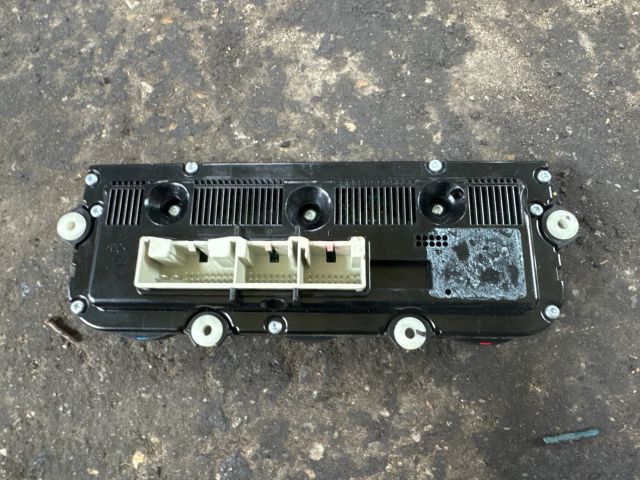 bontott VW PASSAT B6 Klíma Kapcsoló