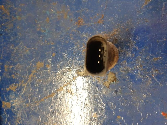 bontott VW PASSAT B6 Klíma Nyomásérzékelő Kapcsoló