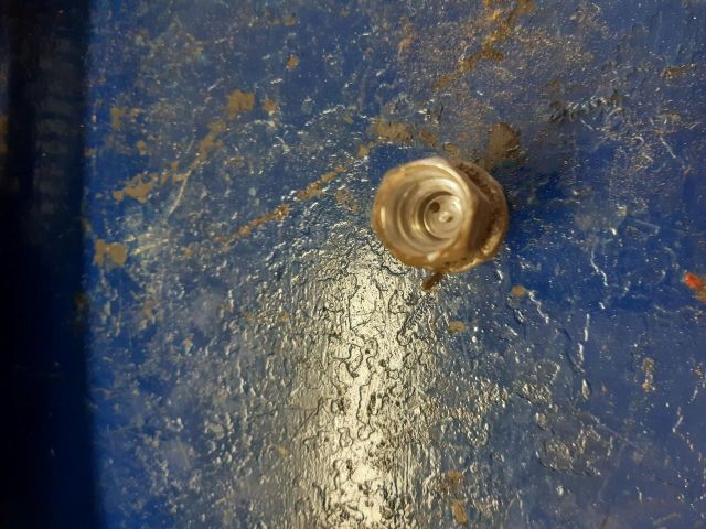 bontott VW PASSAT B6 Klíma Nyomásérzékelő Kapcsoló