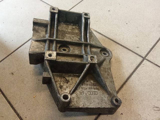 bontott VW PASSAT B6 Klímakompresszor Tartó Bak