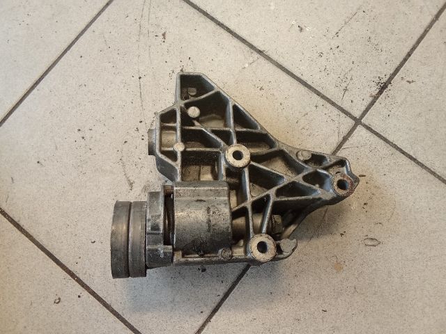 bontott VW PASSAT B6 Klímakompresszor Tartó Bak