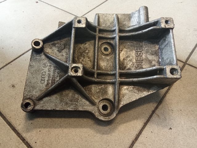 bontott VW PASSAT B6 Klímakompresszor Tartó Bak