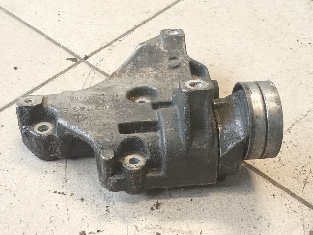 bontott VW PASSAT B6 Klímakompresszor Tartó Bak