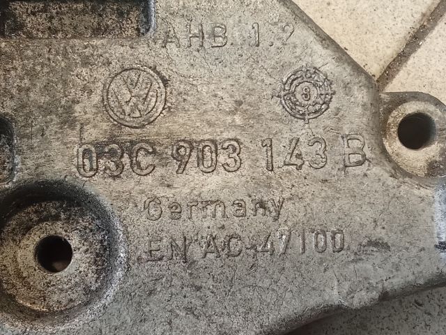 bontott VW PASSAT B6 Klímakompresszor Tartó Bak