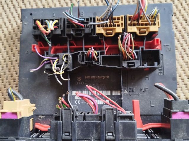 bontott VW PASSAT B6 Komfort Elektronika