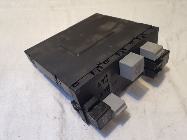 bontott VW PASSAT B6 Komfort Elektronika