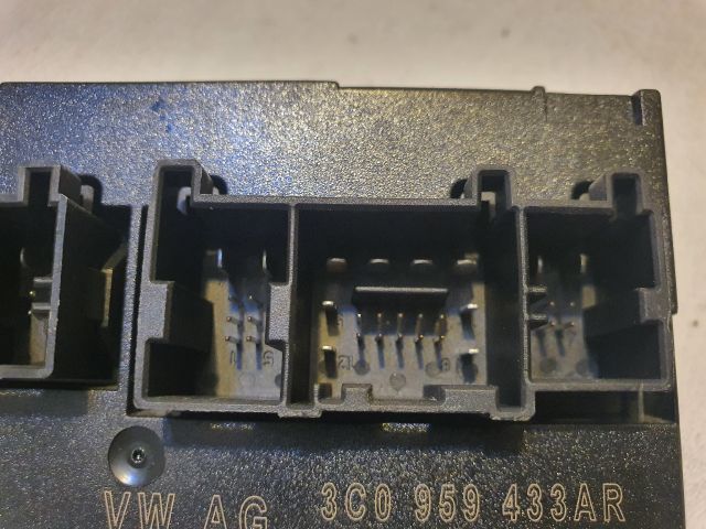 bontott VW PASSAT B6 Komfort Elektronika