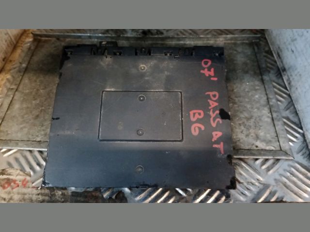 bontott VW PASSAT B6 Komfort Elektronika