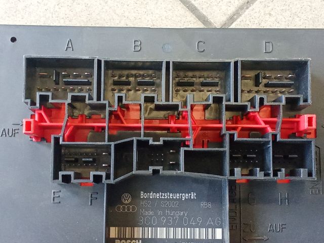 bontott VW PASSAT B6 Komfort Elektronika