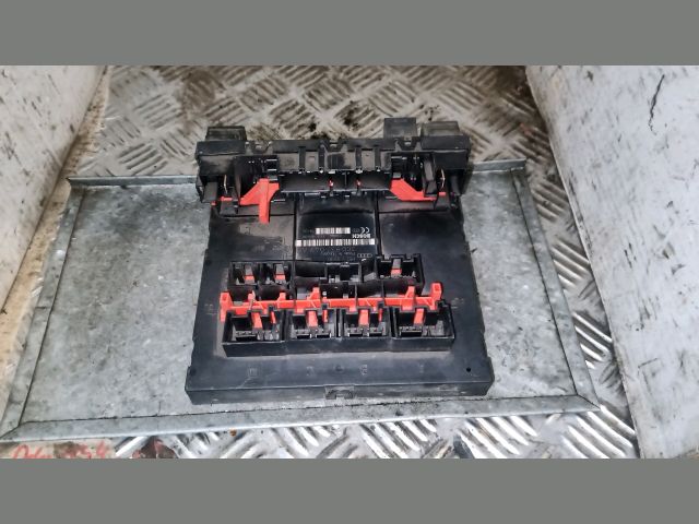 bontott VW PASSAT B6 Komfort Elektronika