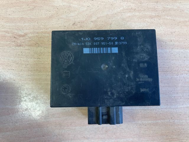 bontott VW PASSAT B6 Komfort Elektronika