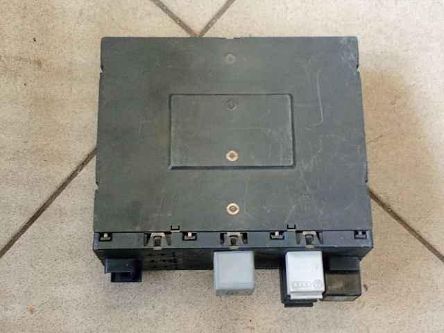 bontott VW PASSAT B6 Komfort Elektronika