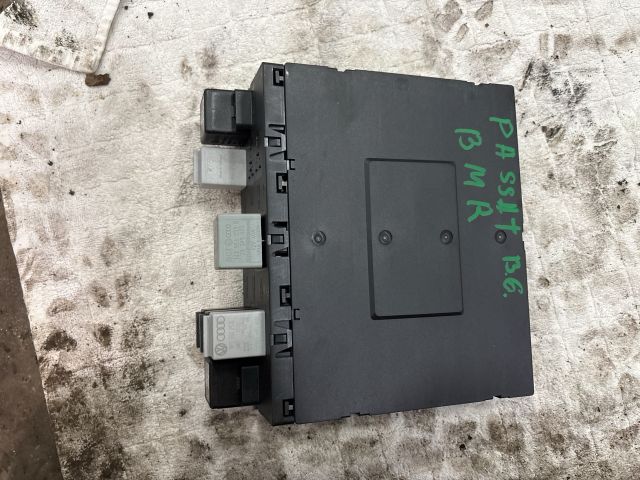 bontott VW PASSAT B6 Komfort Elektronika