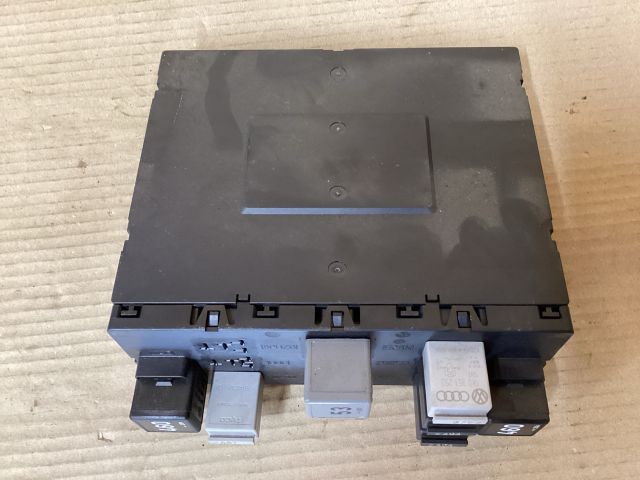 bontott VW PASSAT B6 Komfort Elektronika