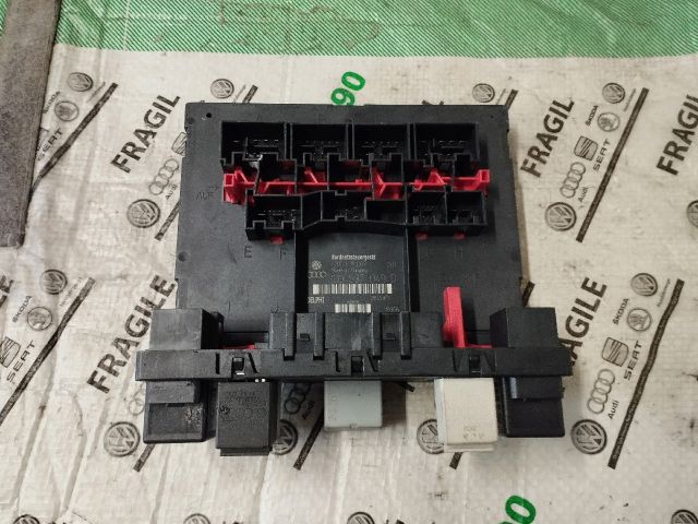 bontott VW PASSAT B6 Komfort Elektronika