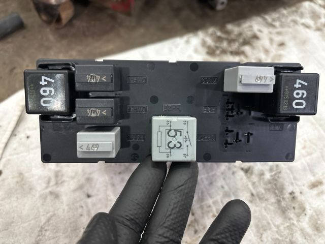 bontott VW PASSAT B6 Komfort Elektronika