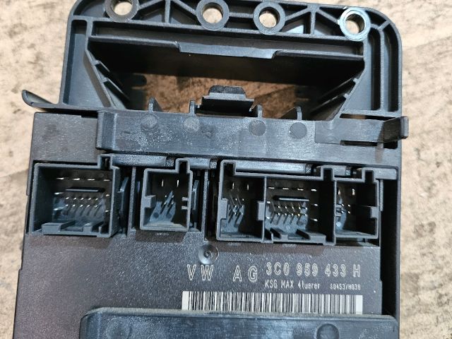 bontott VW PASSAT B6 Komfort Elektronika