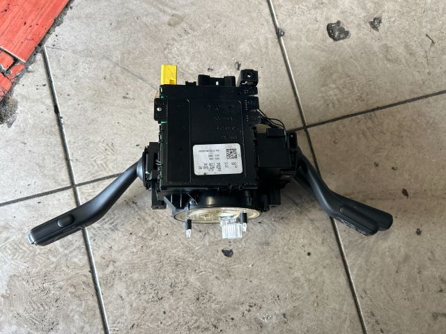 bontott VW PASSAT B6 Komplett Kormánykapcsoló (Bajuszkapcsoló)