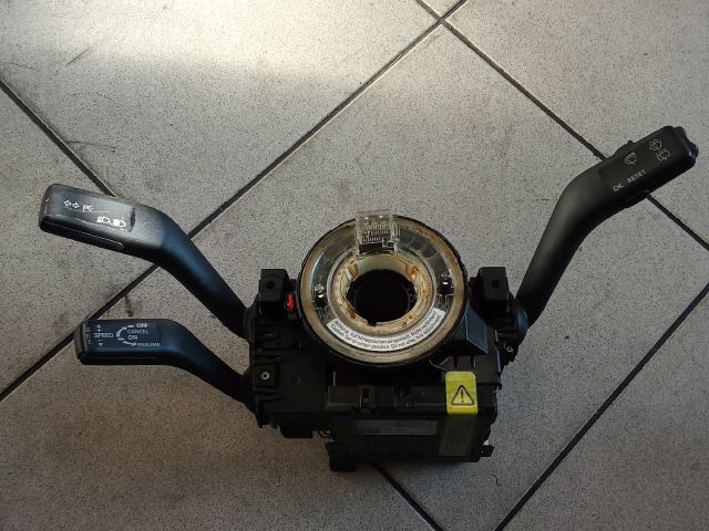 bontott VW PASSAT B6 Komplett Kormánykapcsoló (Bajuszkapcsoló)