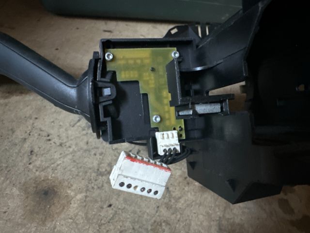 bontott VW PASSAT B6 Komplett Kormánykapcsoló (Bajuszkapcsoló)