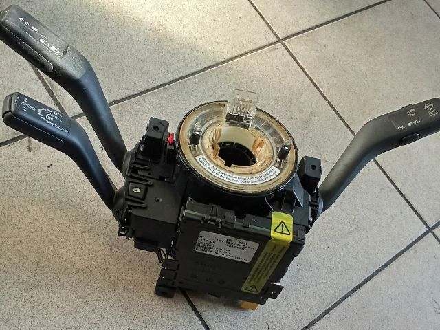 bontott VW PASSAT B6 Komplett Kormánykapcsoló (Bajuszkapcsoló)