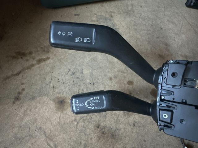 bontott VW PASSAT B6 Komplett Kormánykapcsoló (Bajuszkapcsoló)