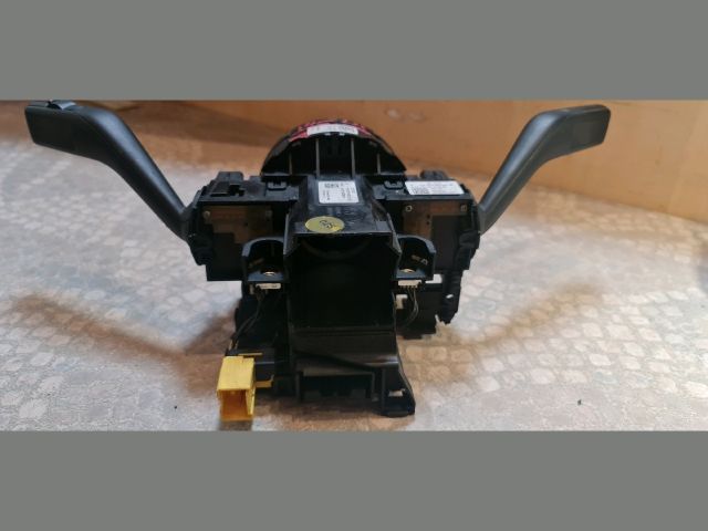 bontott VW PASSAT B6 Komplett Kormánykapcsoló (Bajuszkapcsoló)