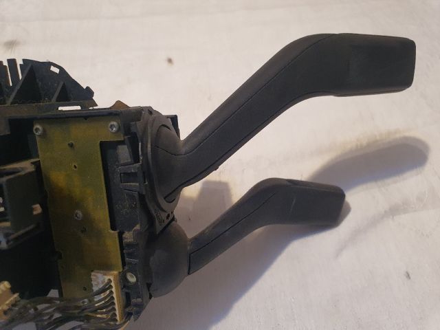 bontott VW PASSAT B6 Komplett Kormánykapcsoló (Bajuszkapcsoló)