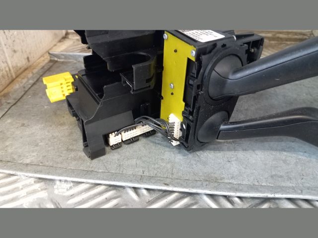 bontott VW PASSAT B6 Komplett Kormánykapcsoló (Bajuszkapcsoló)