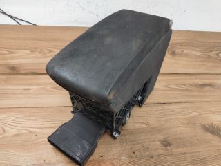 bontott VW PASSAT B6 Könyöklő