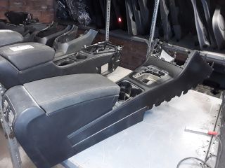 bontott VW PASSAT B6 Könyöklő