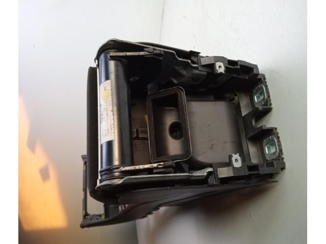 bontott VW PASSAT B6 Könyöklő