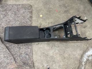 bontott VW PASSAT B6 Könyöklő