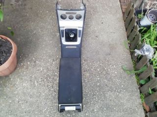 bontott VW PASSAT B6 Könyöklő