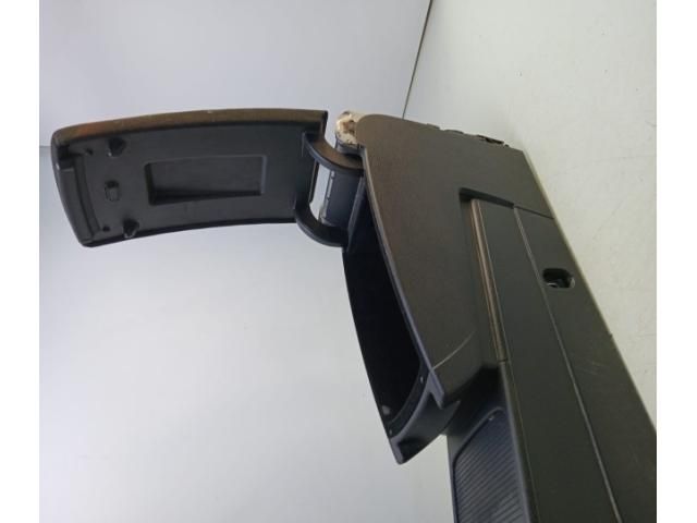 bontott VW PASSAT B6 Könyöklő