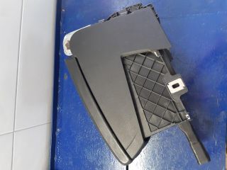 bontott VW PASSAT B6 Könyöklő