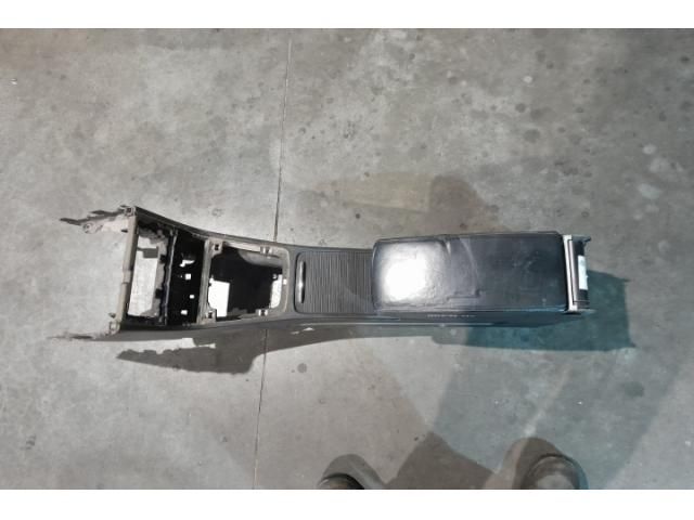 bontott VW PASSAT B6 Könyöklő