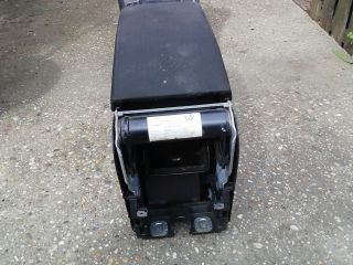 bontott VW PASSAT B6 Könyöklő