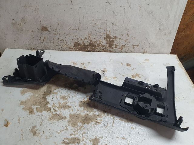 bontott VW PASSAT B6 Kormányközép Burkolat