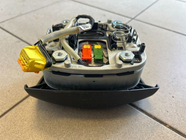 bontott VW PASSAT B6 Kormánylégzsák