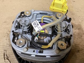 bontott VW PASSAT B6 Kormánylégzsák