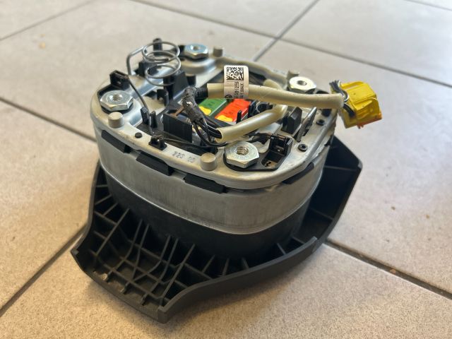 bontott VW PASSAT B6 Kormánylégzsák