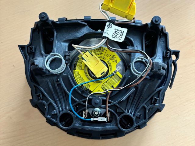 bontott VW PASSAT B6 Kormánylégzsák