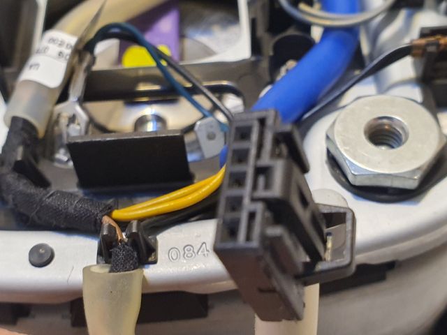 bontott VW PASSAT B6 Kormánylégzsák