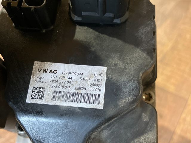 bontott VW PASSAT B6 Kormánymű (Elektromos)