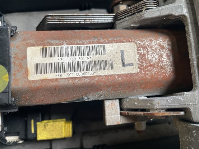 bontott VW PASSAT B6 Kormányoszlop Kormányzárral