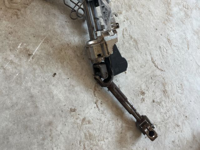 bontott VW PASSAT B6 Kormányoszlop Kormányzárral