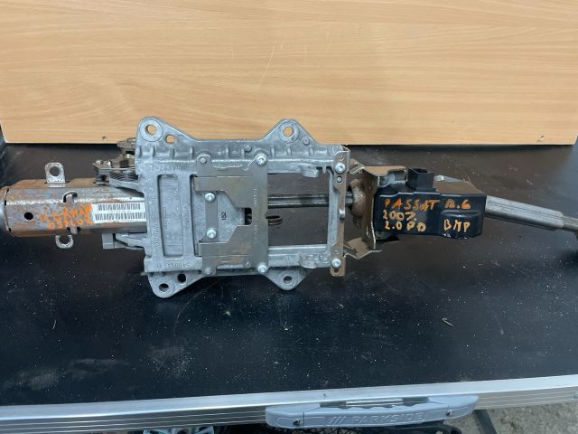 bontott VW PASSAT B6 Kormányoszlop Kormányzárral